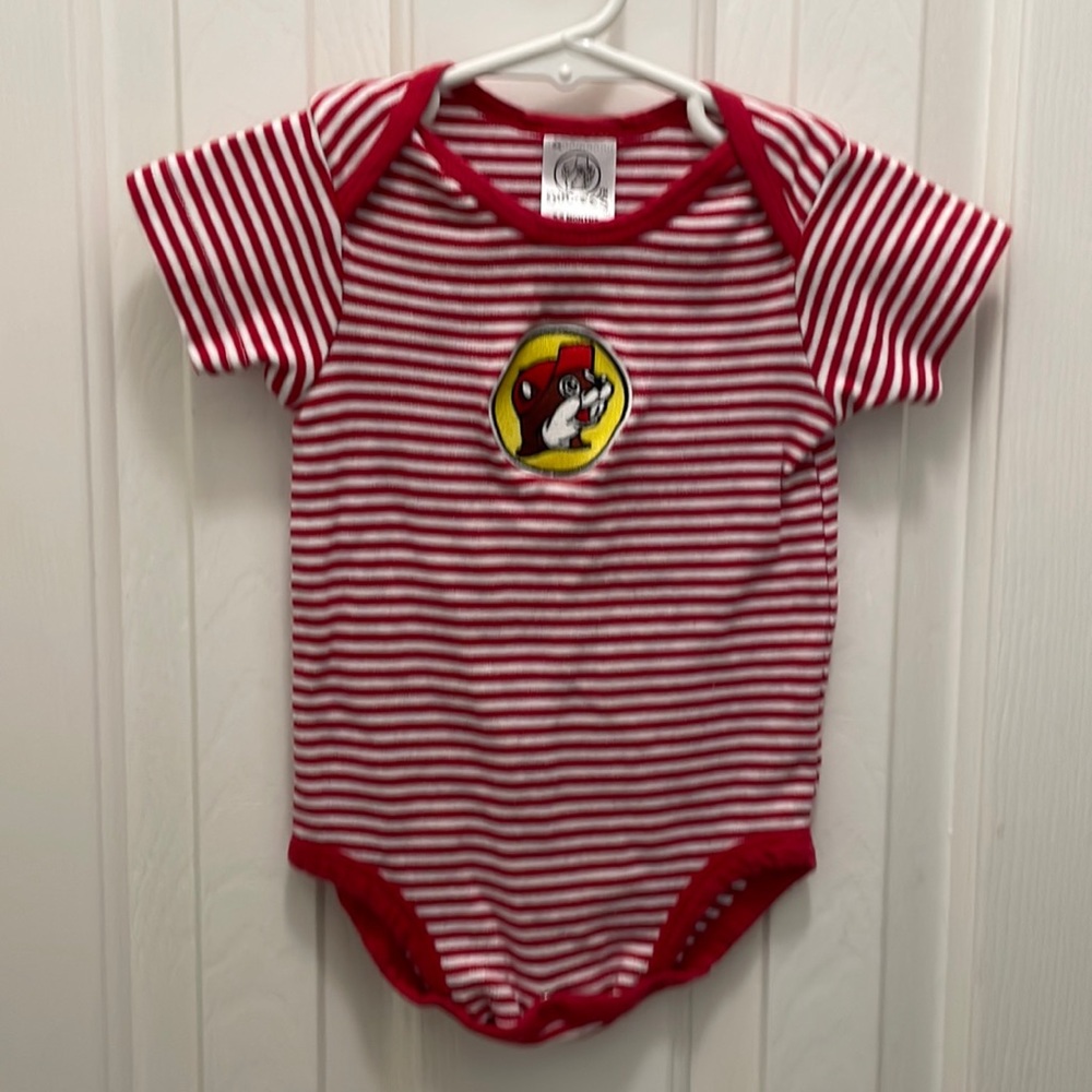 Buc-ees Onsie